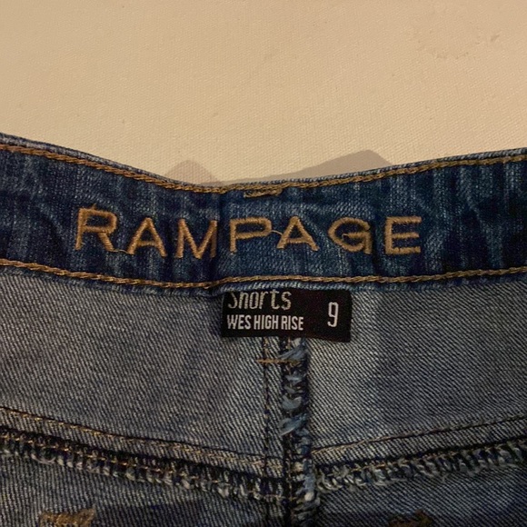 Boho  button fly distressed light wash jean shorts with embroidered flow… - Picture 8 of 10